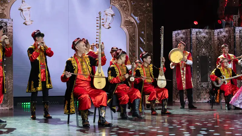 Первый в Казахстане мультинациональный ансамбль песни и танца 